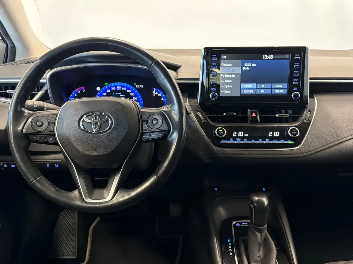 TOYOTA COROLLA