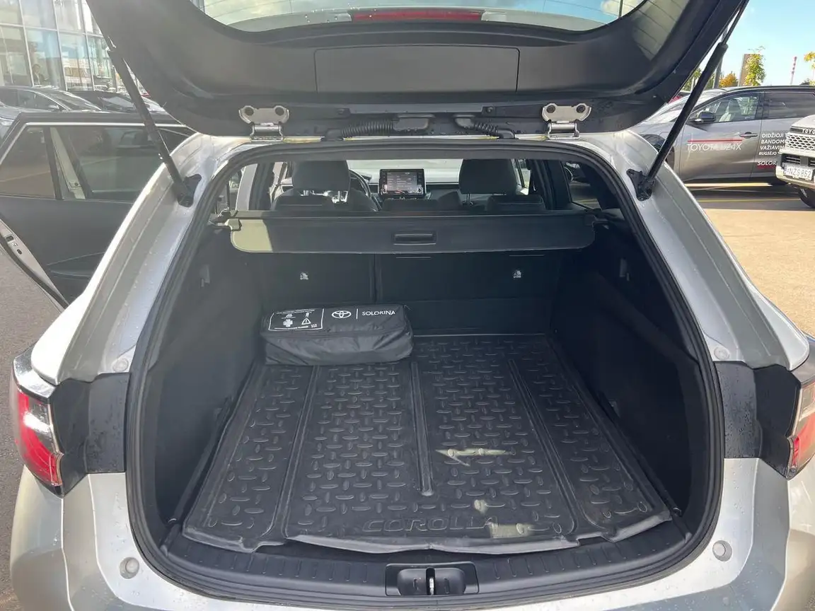 TOYOTA COROLLA
