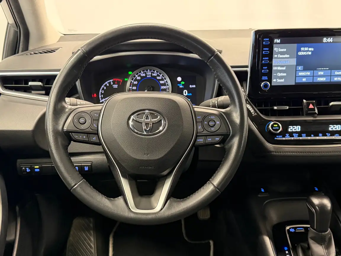 TOYOTA COROLLA