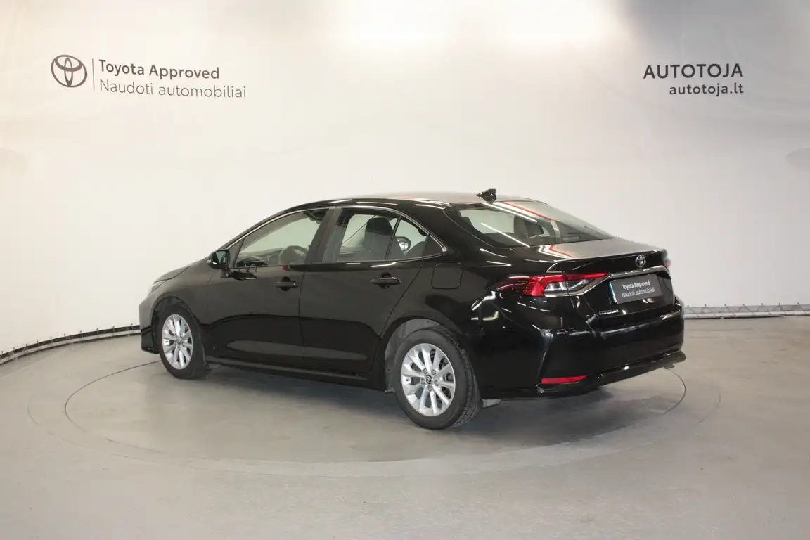 TOYOTA COROLLA