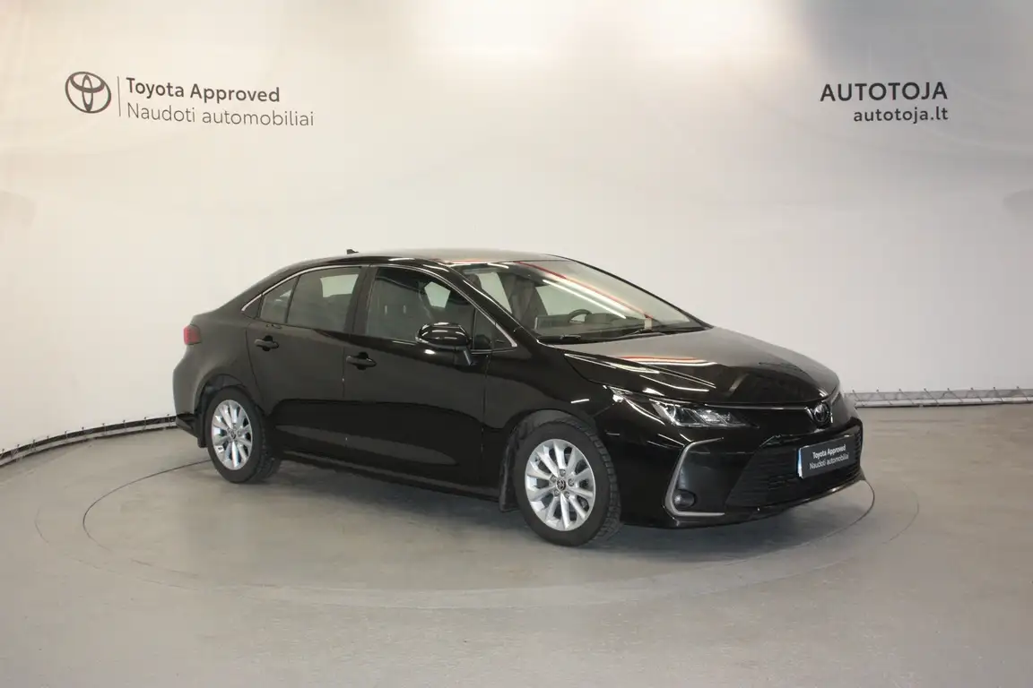 TOYOTA COROLLA
