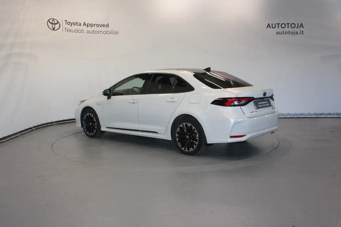 TOYOTA COROLLA