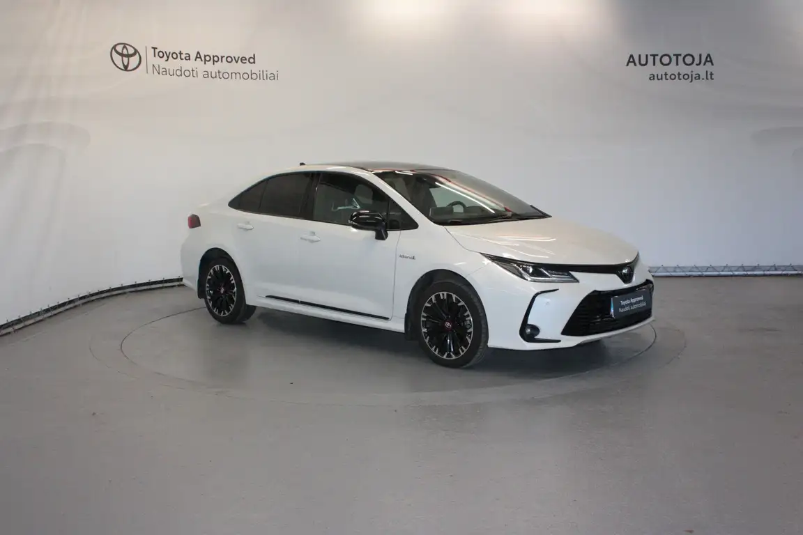 TOYOTA COROLLA