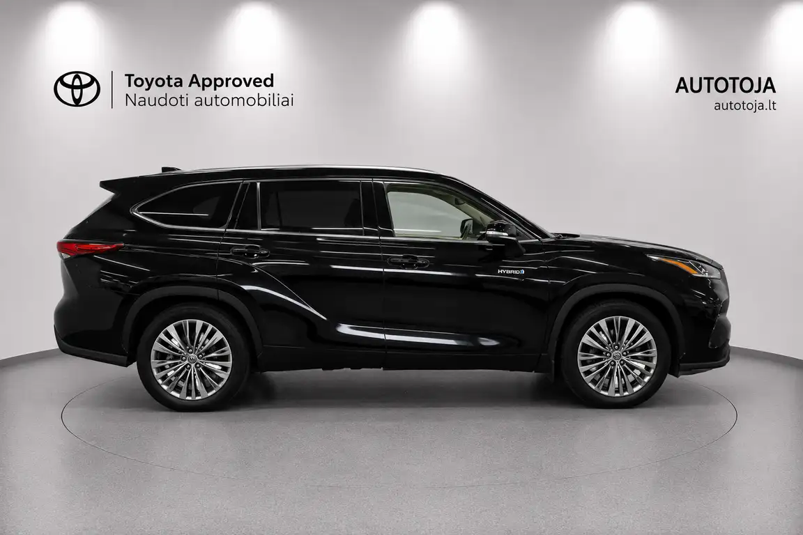 TOYOTA HIGHLANDER