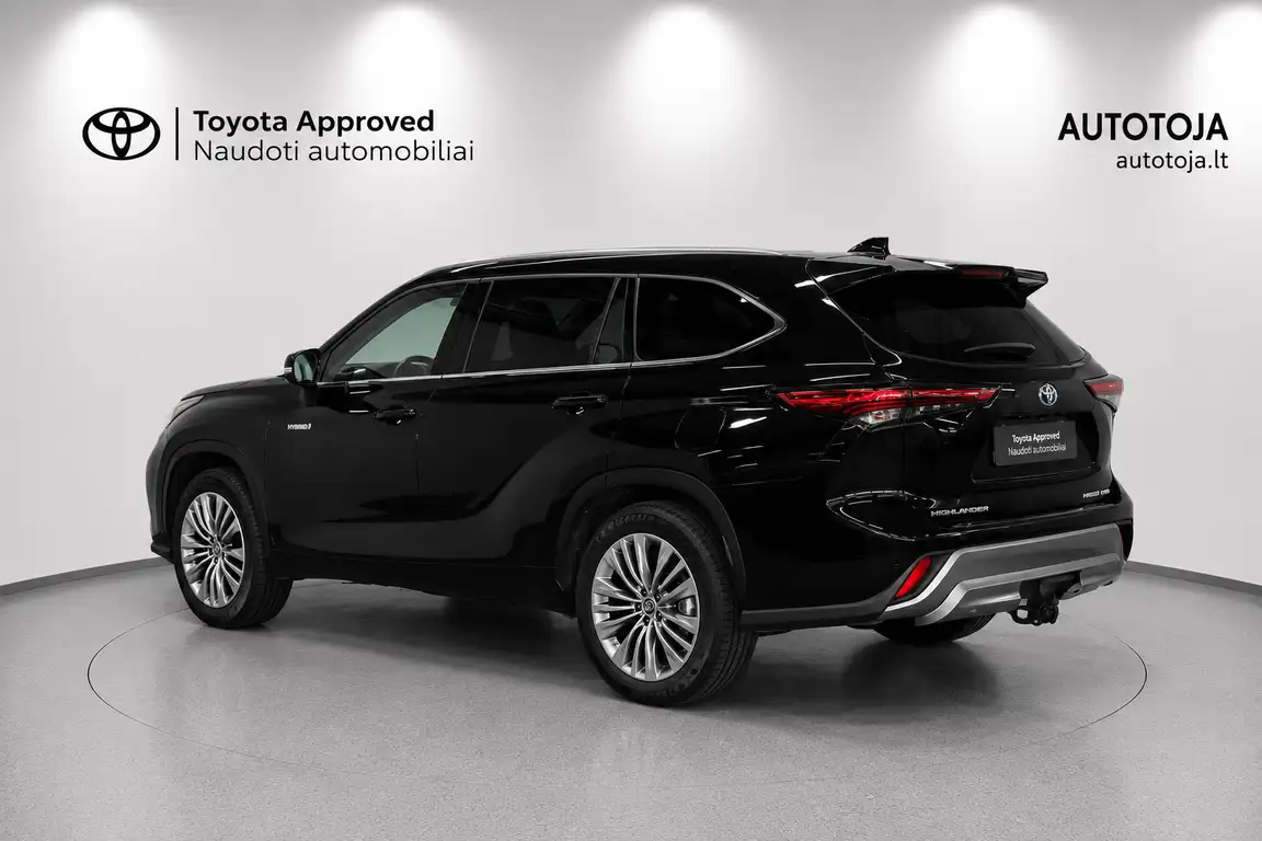 TOYOTA HIGHLANDER