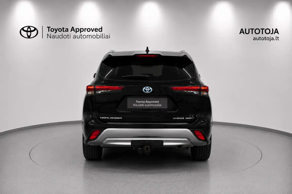 TOYOTA HIGHLANDER