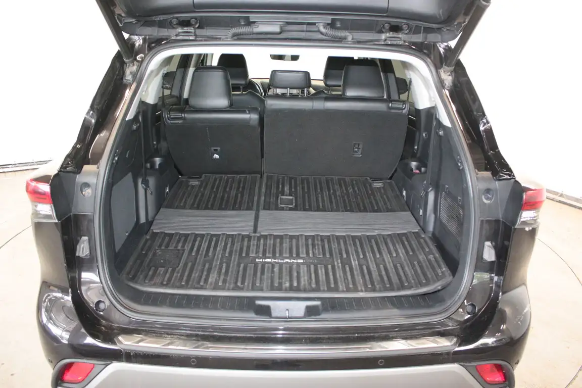 TOYOTA HIGHLANDER