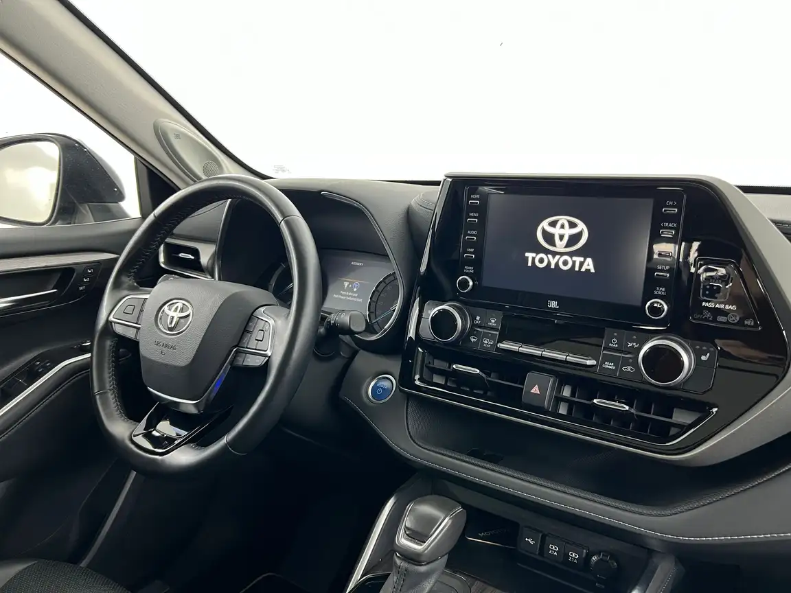 TOYOTA HIGHLANDER