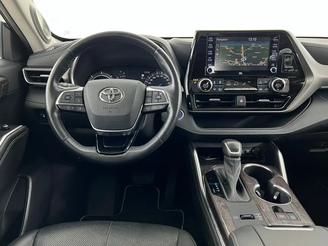 TOYOTA HIGHLANDER