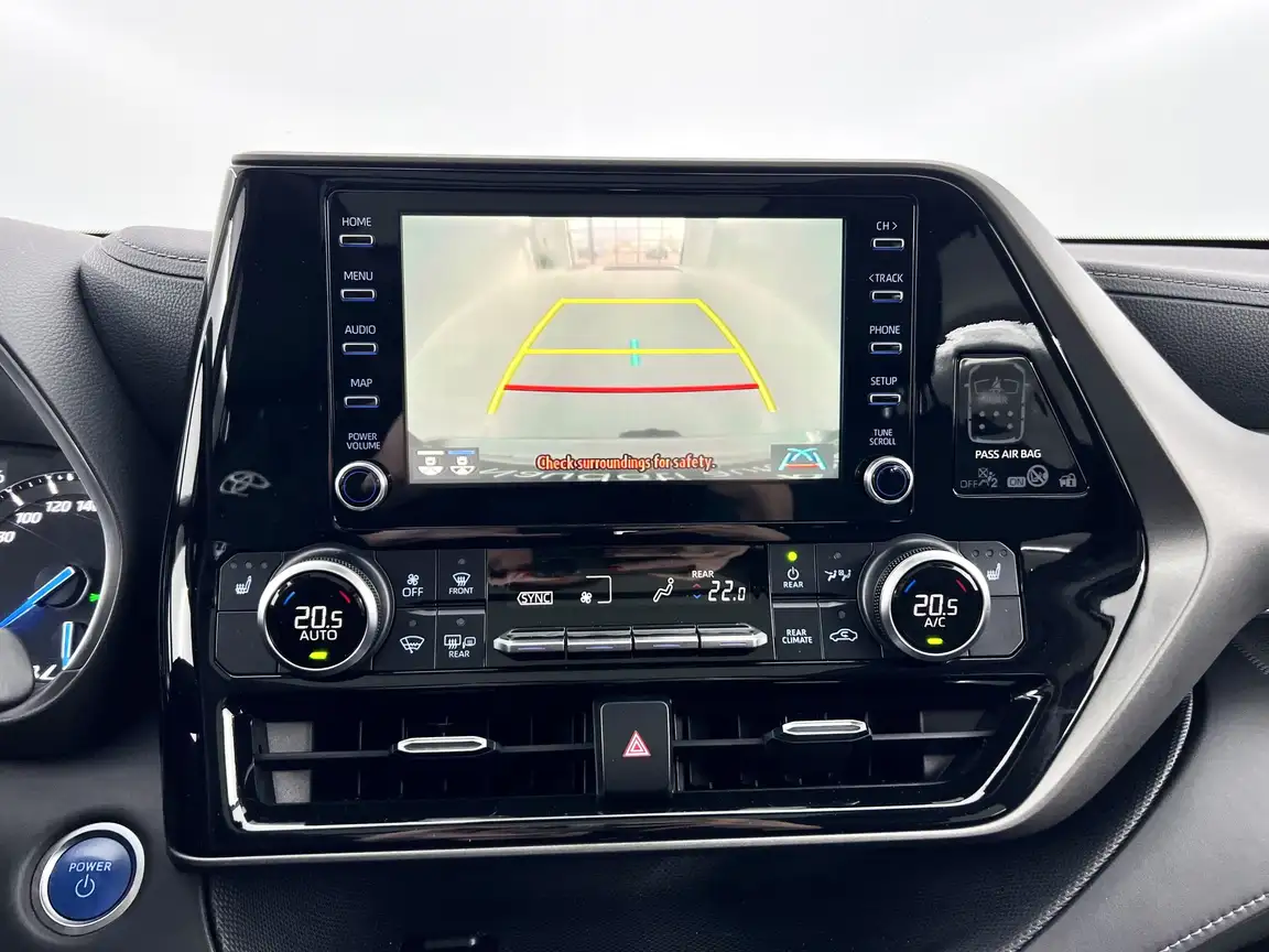 TOYOTA HIGHLANDER
