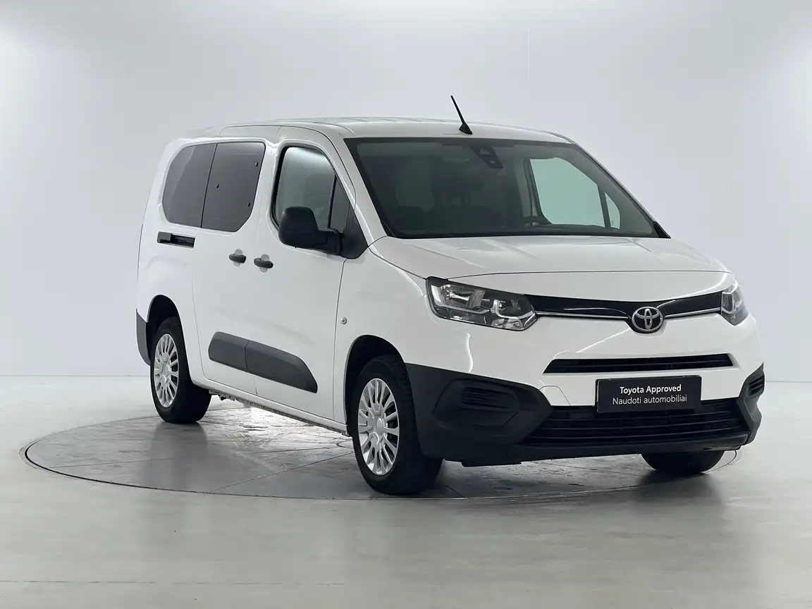 TOYOTA PROACE CITY VERSO