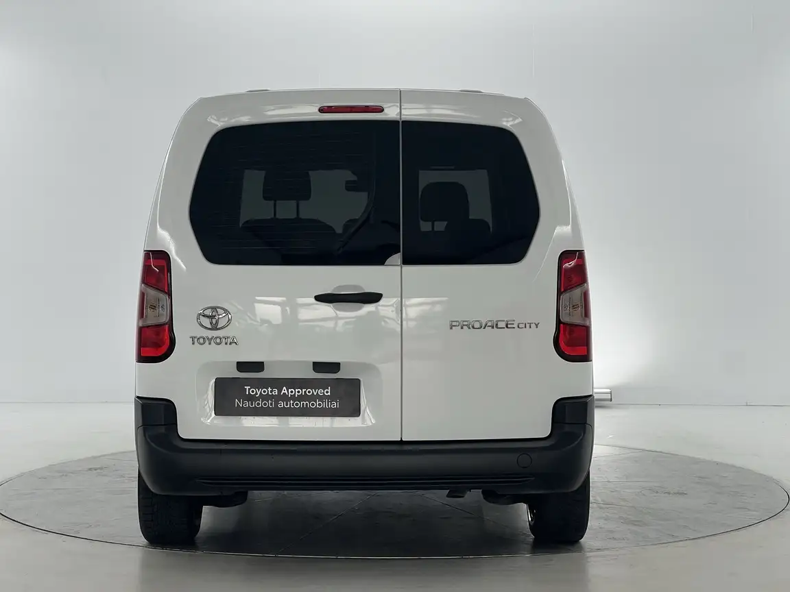 TOYOTA PROACE CITY VERSO