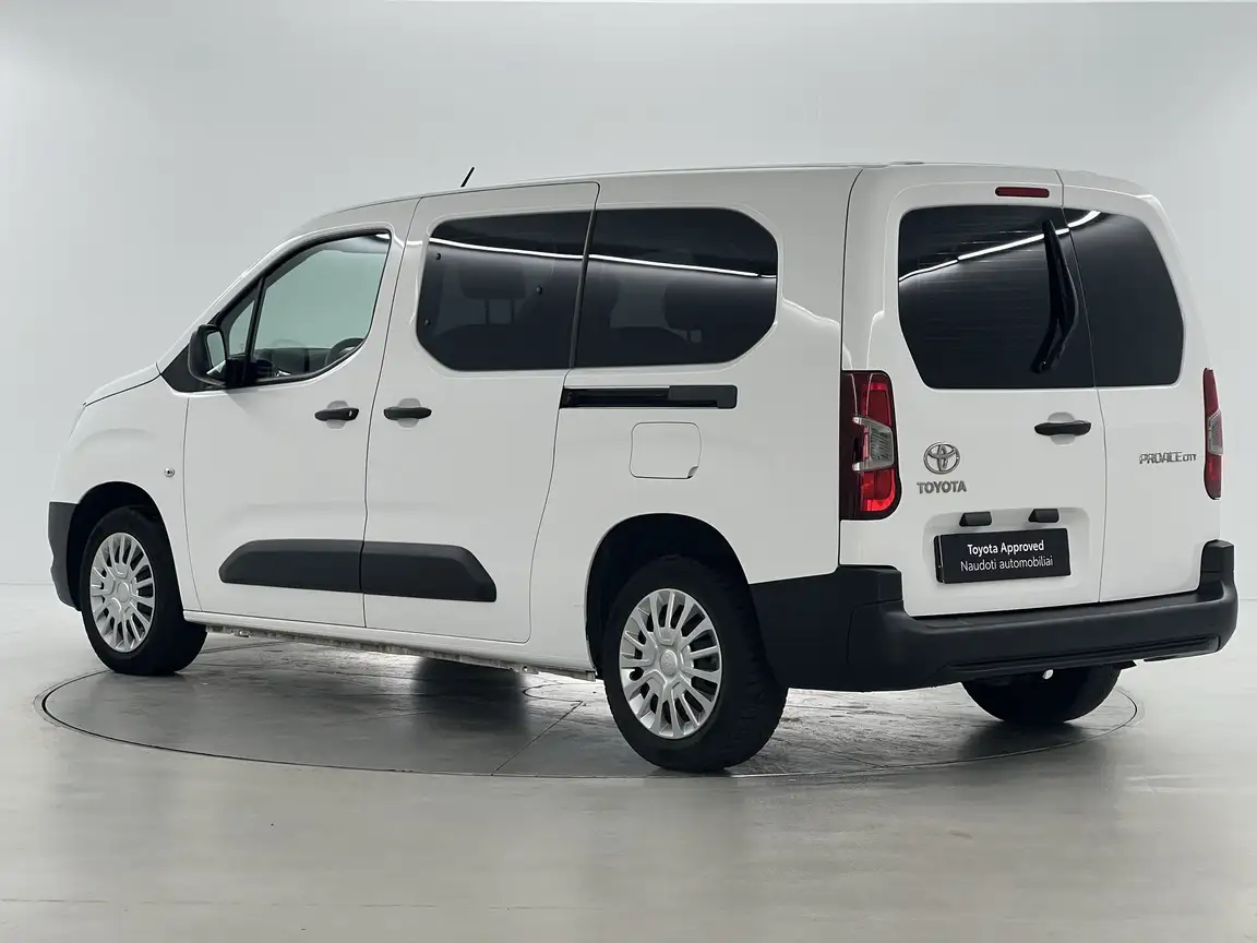 TOYOTA PROACE CITY VERSO