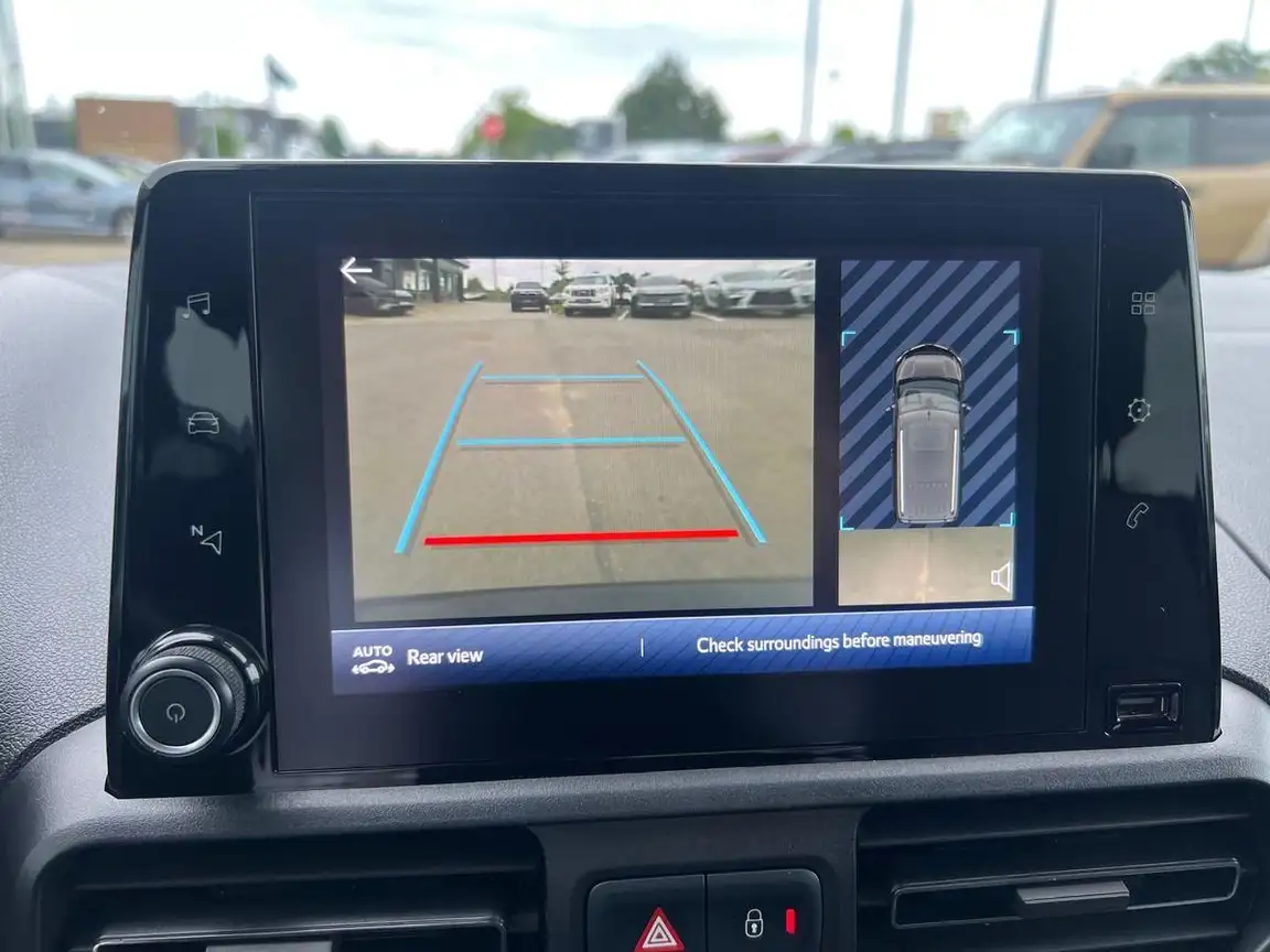 TOYOTA PROACE CITY VERSO