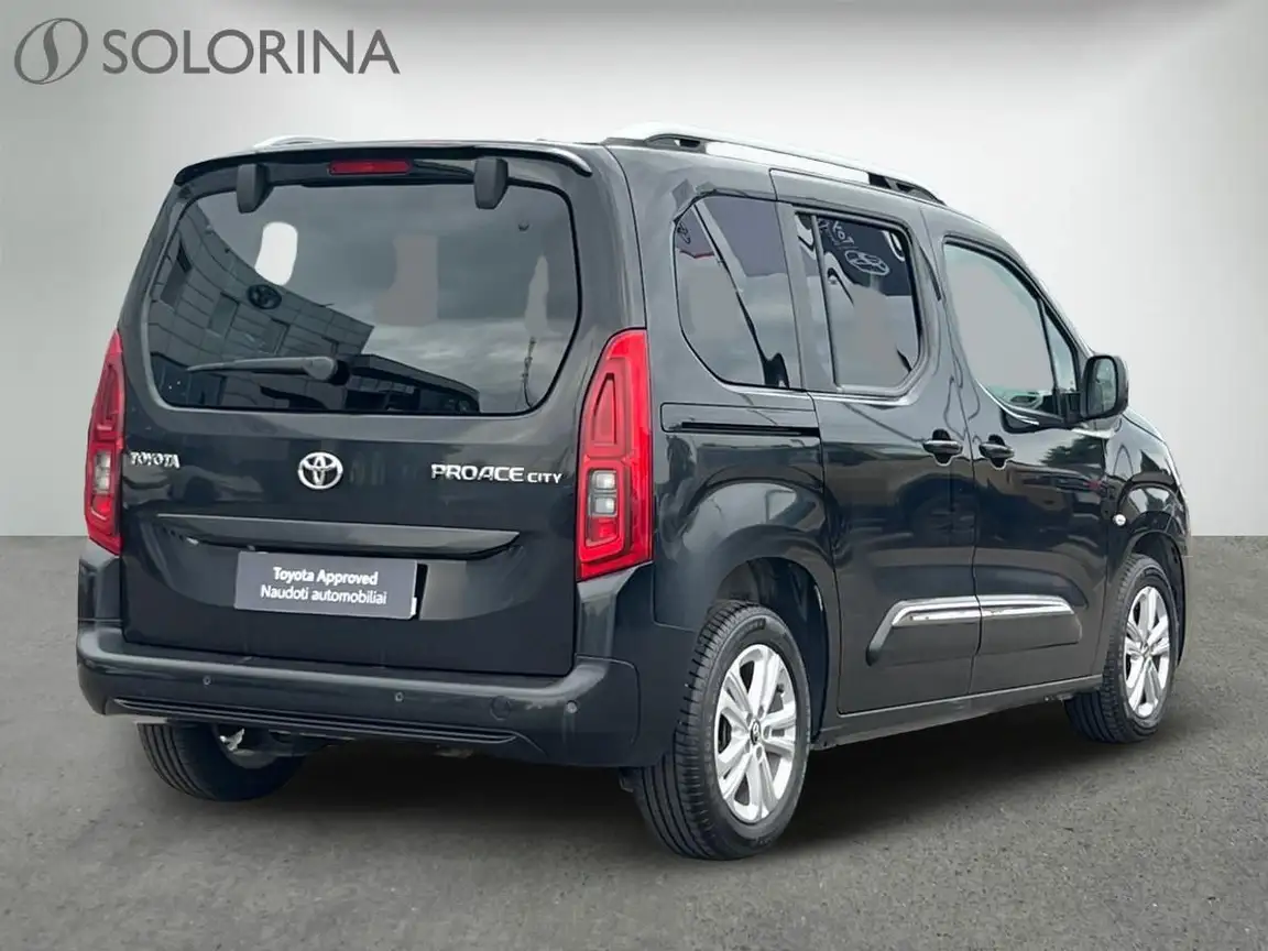 TOYOTA PROACE CITY VERSO