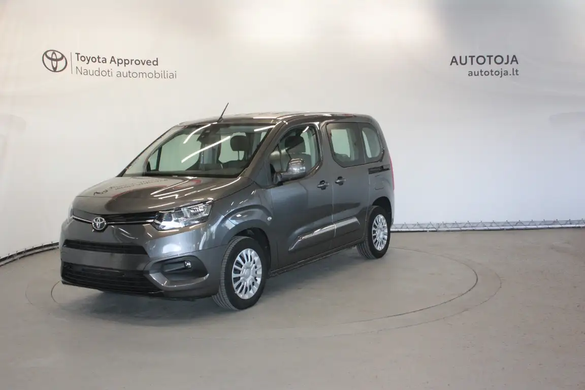 TOYOTA PROACE CITY VERSO