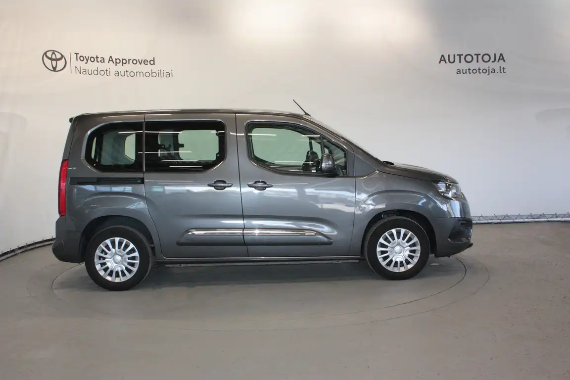 TOYOTA PROACE CITY VERSO