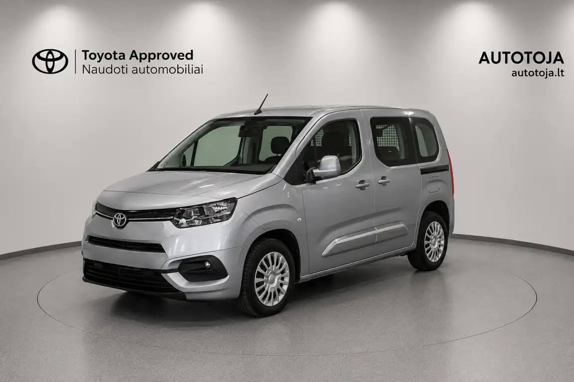 TOYOTA PROACE CITY VERSO
