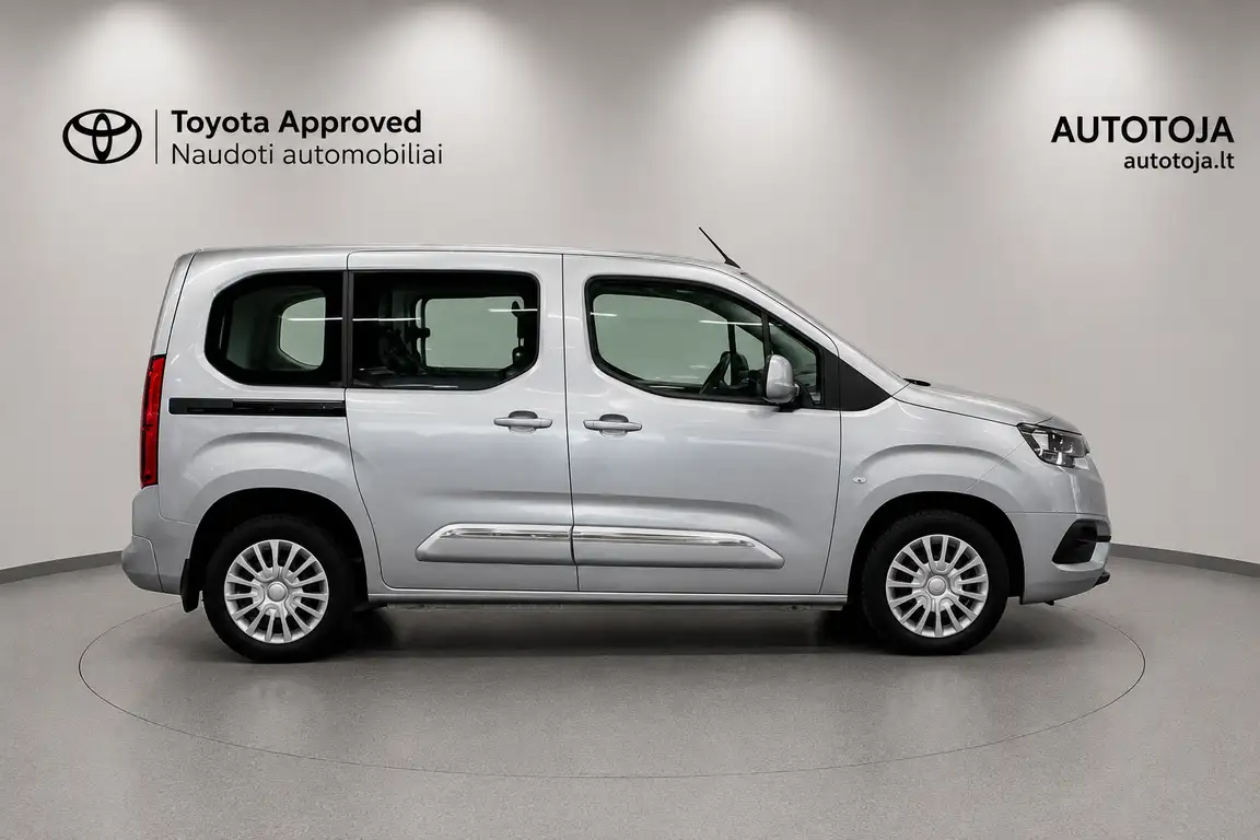 TOYOTA PROACE CITY VERSO