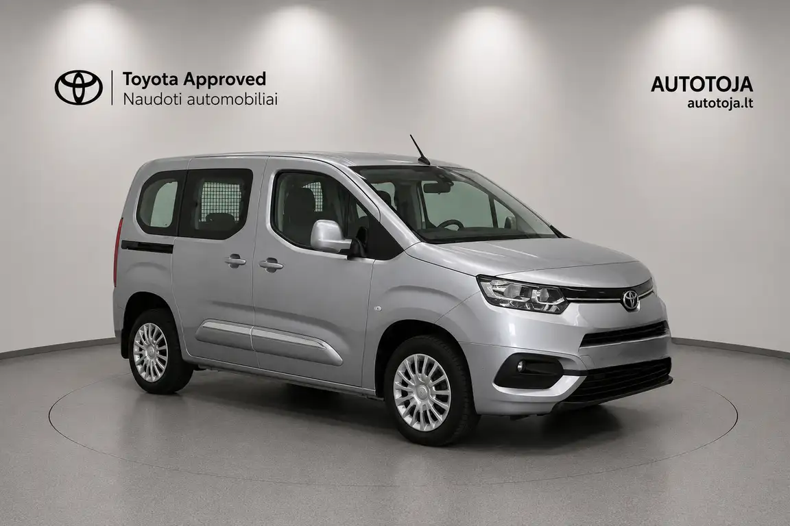 TOYOTA PROACE CITY VERSO
