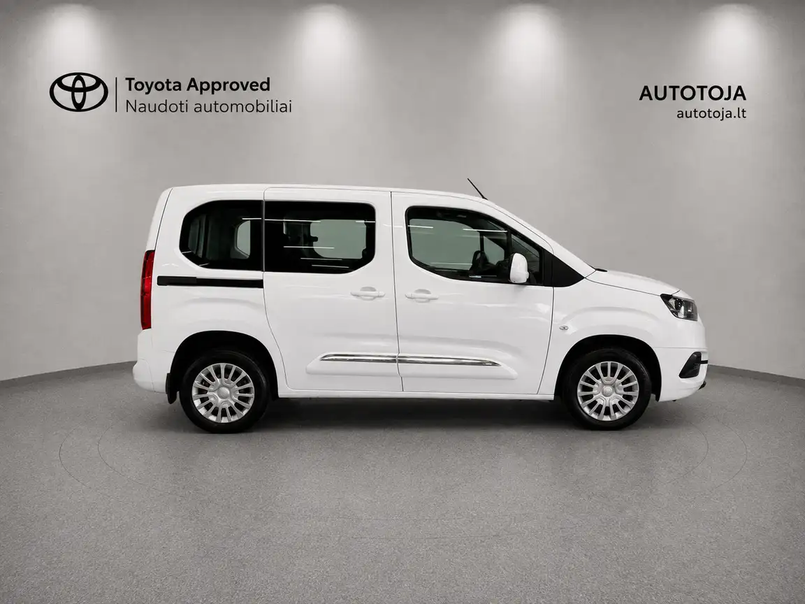 TOYOTA PROACE CITY VERSO