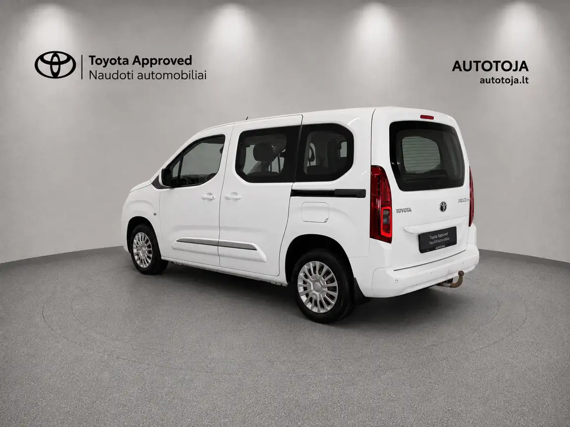 TOYOTA PROACE CITY VERSO