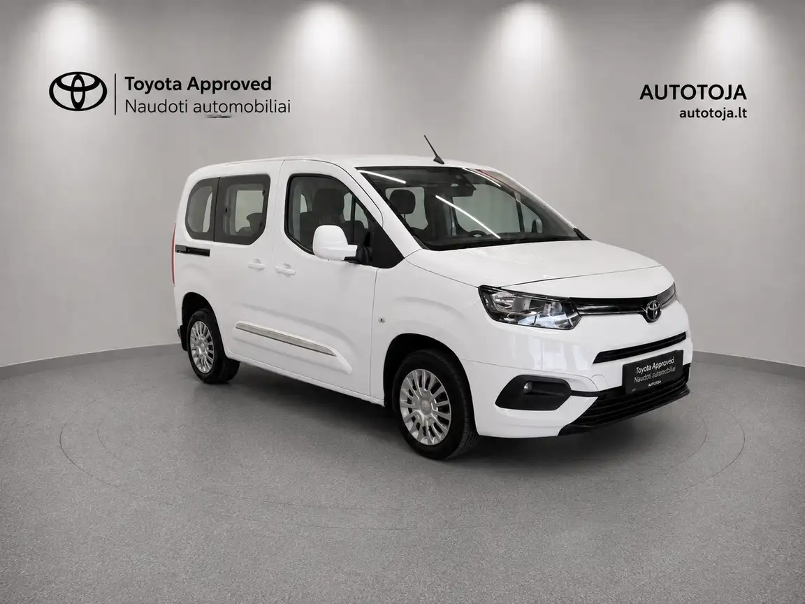 TOYOTA PROACE CITY VERSO