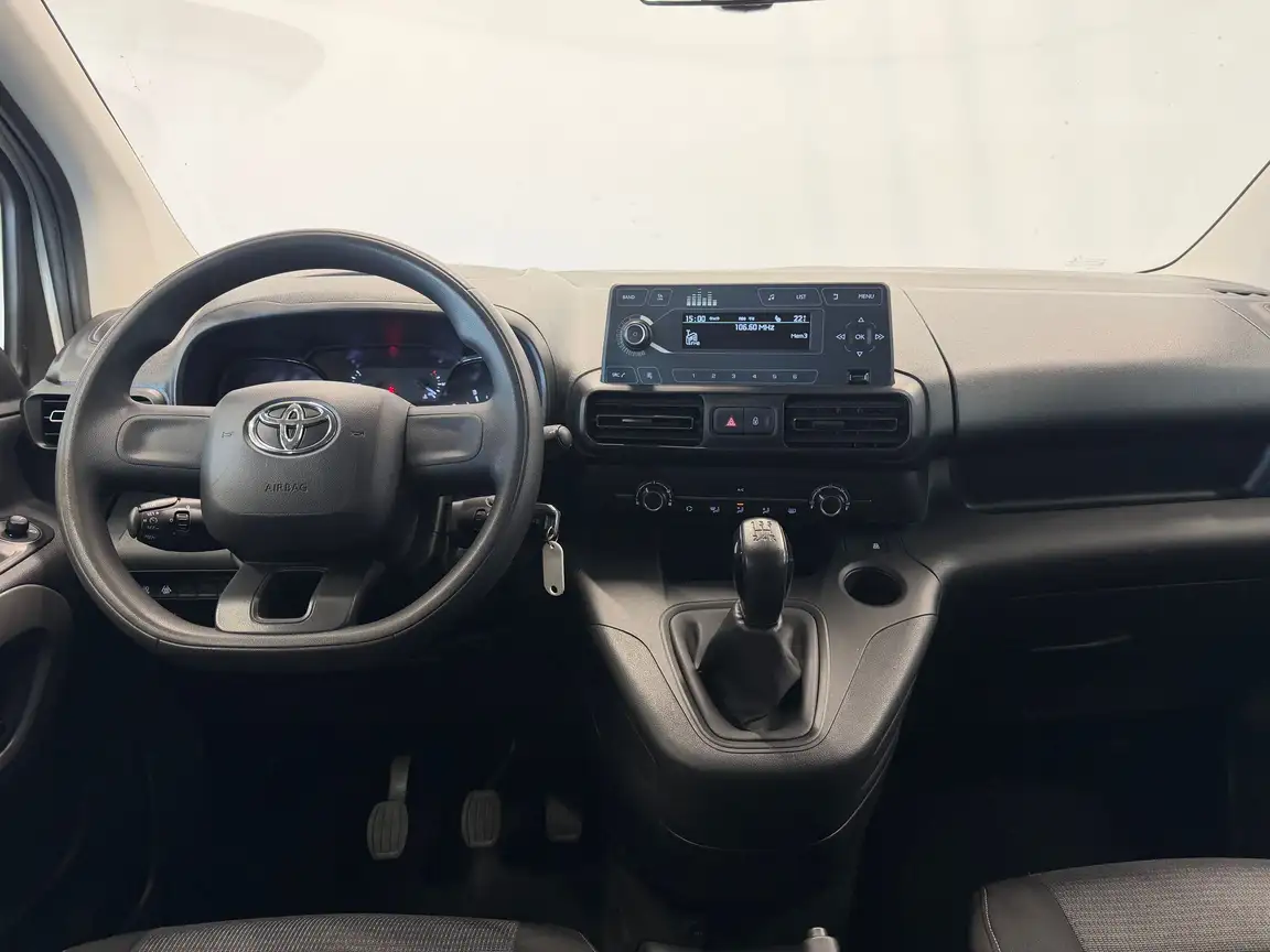 TOYOTA PROACE CITY VERSO
