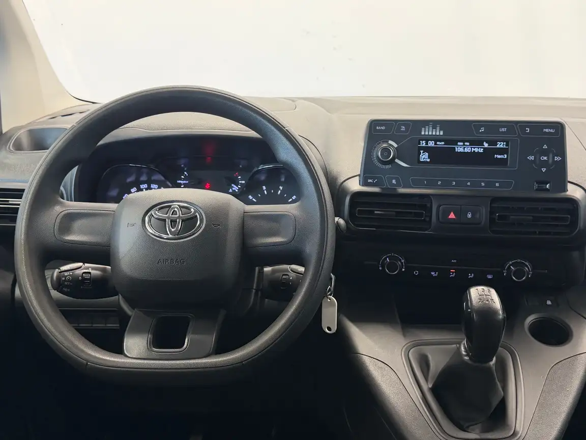 TOYOTA PROACE CITY VERSO