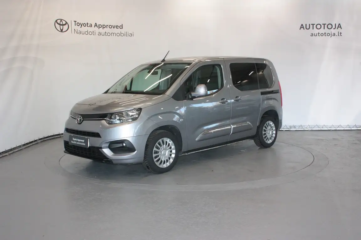 TOYOTA PROACE CITY VERSO