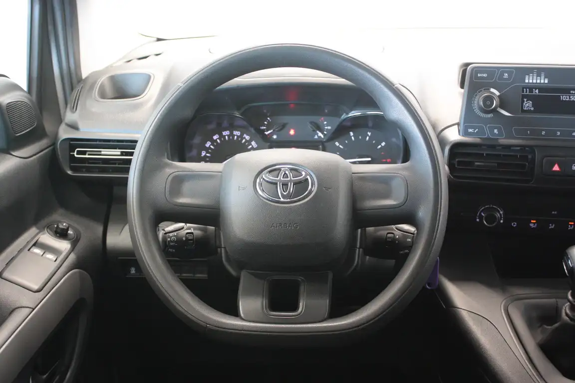 TOYOTA PROACE CITY VERSO