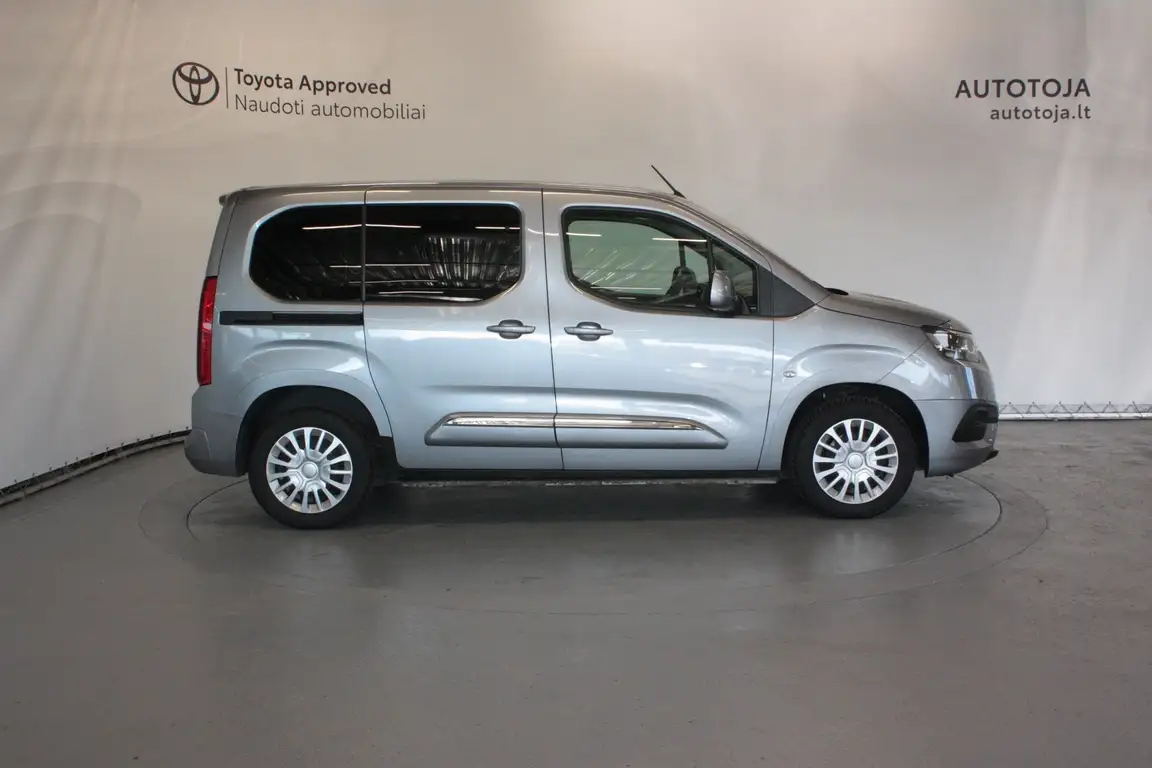 TOYOTA PROACE CITY VERSO