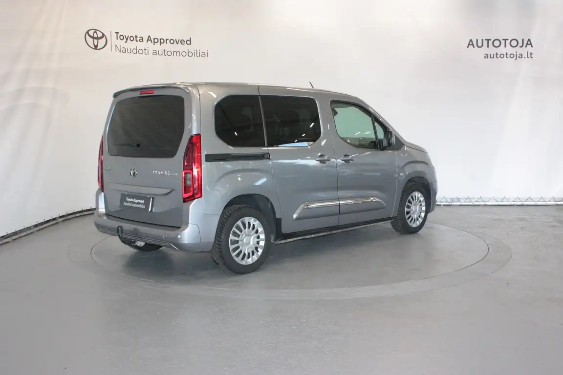 TOYOTA PROACE CITY VERSO