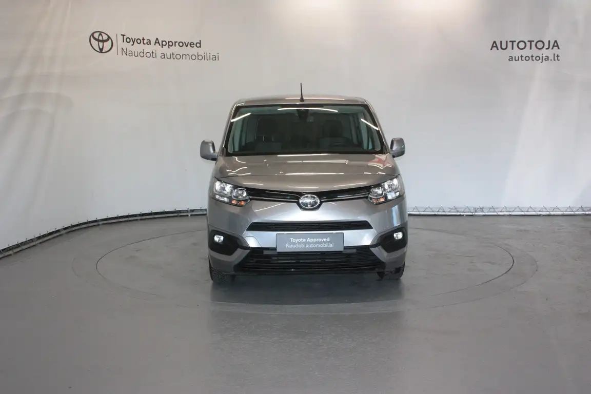 TOYOTA PROACE CITY VERSO