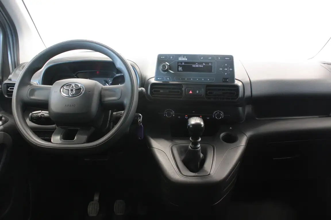 TOYOTA PROACE CITY VERSO