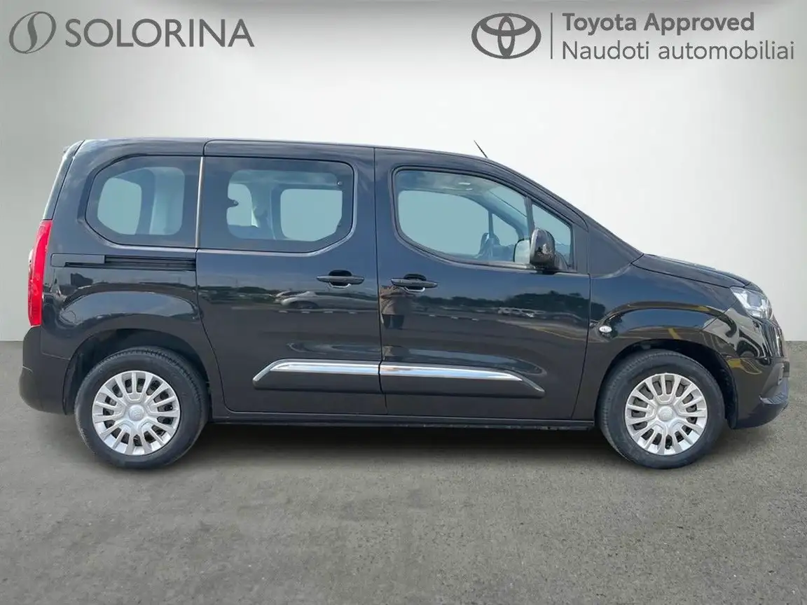 TOYOTA PROACE