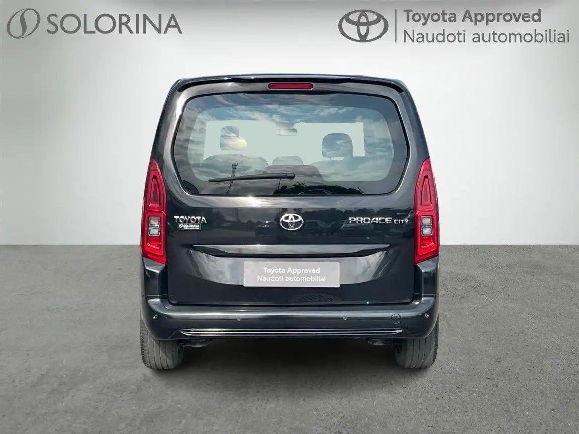TOYOTA PROACE