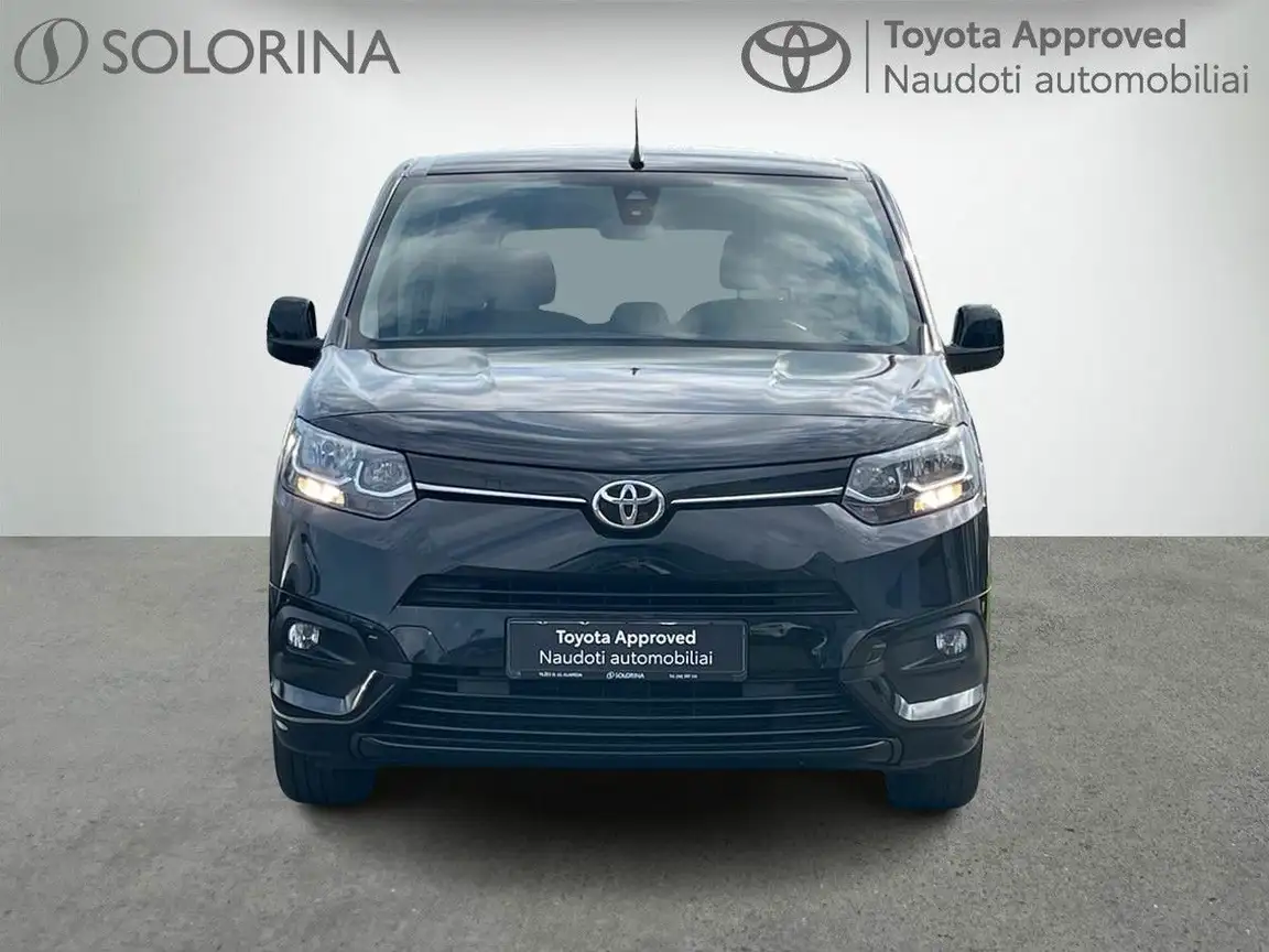 TOYOTA PROACE