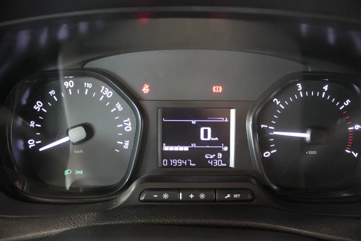 TOYOTA PROACE