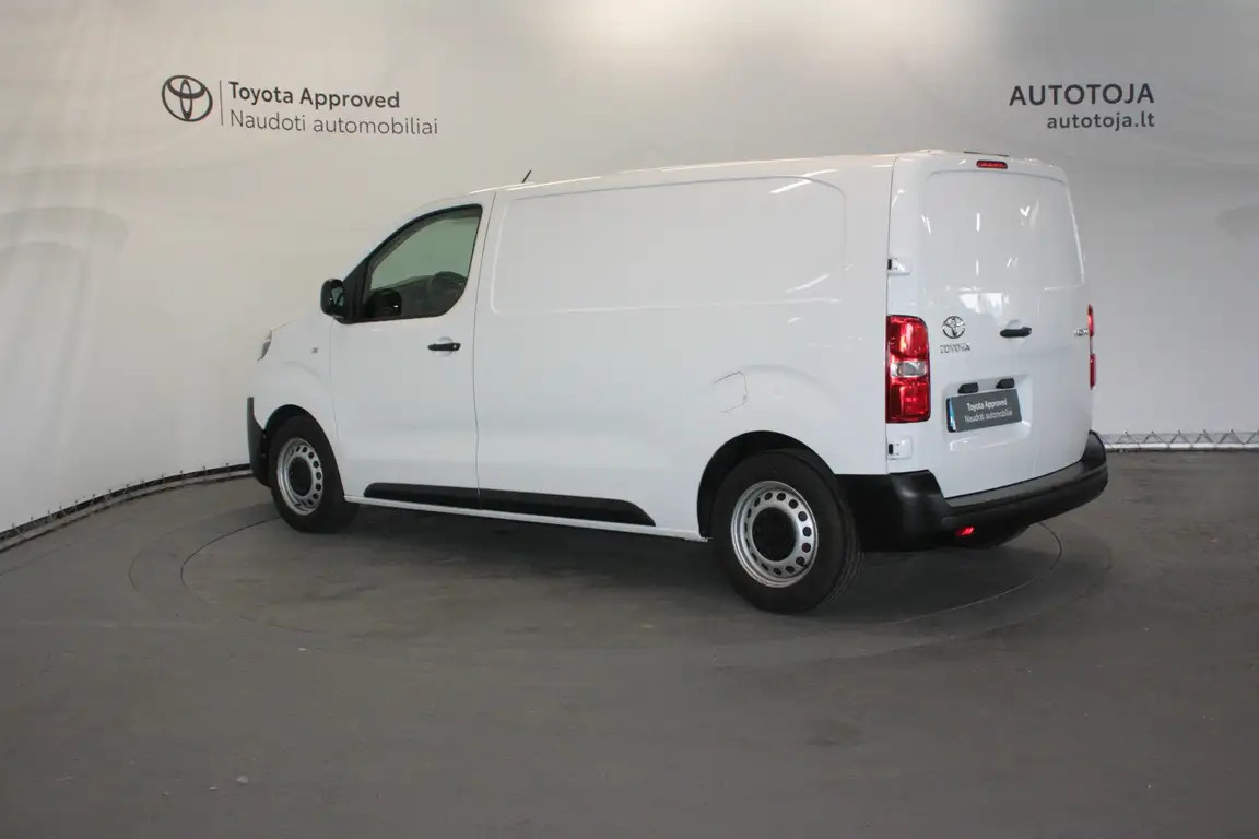 TOYOTA PROACE