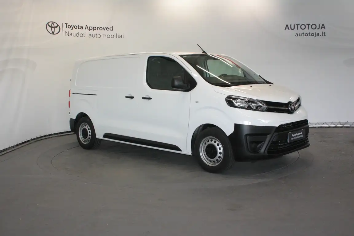 TOYOTA PROACE