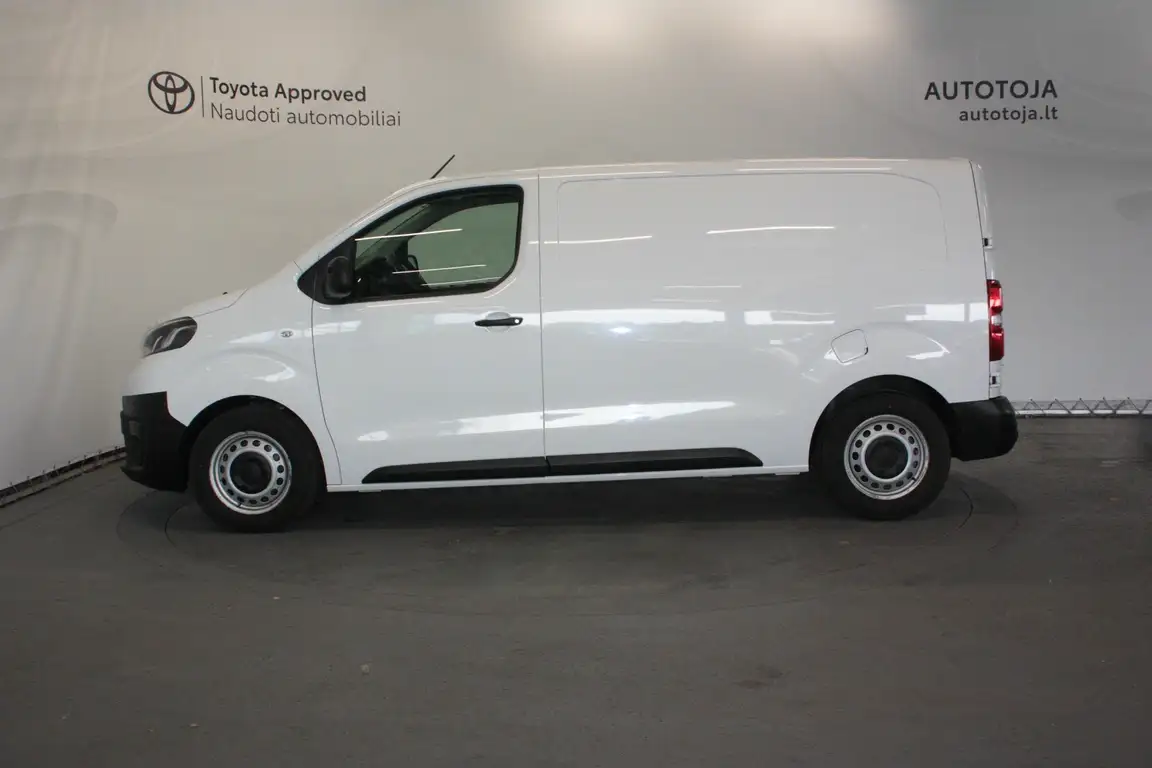 TOYOTA PROACE