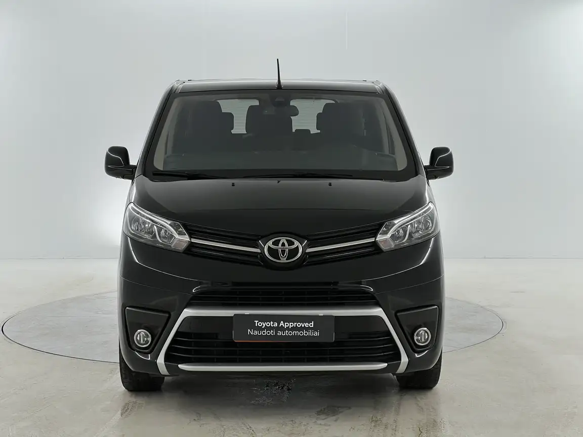 TOYOTA PROACE