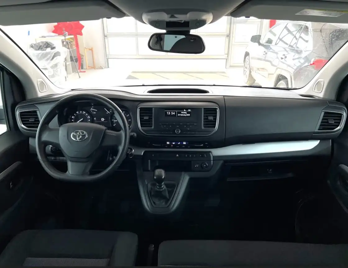 TOYOTA PROACE VERSO