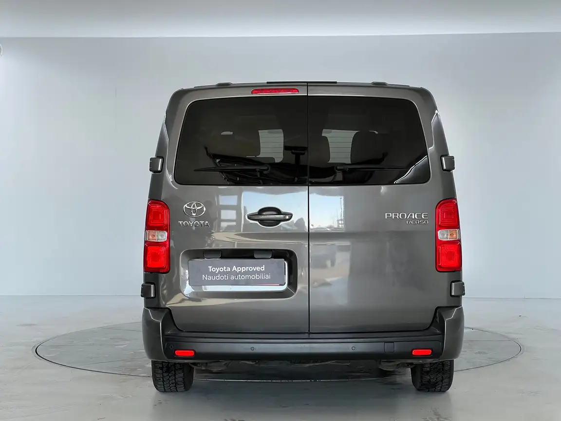 TOYOTA PROACE VERSO