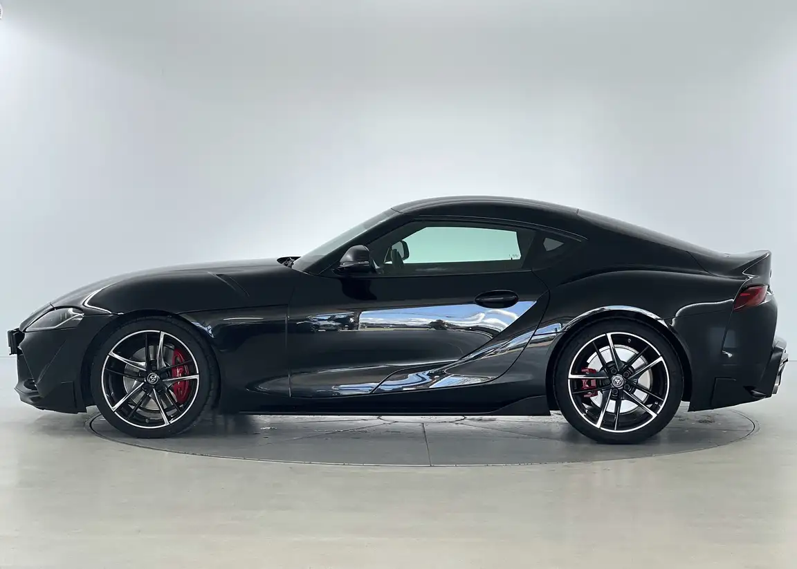 TOYOTA SUPRA