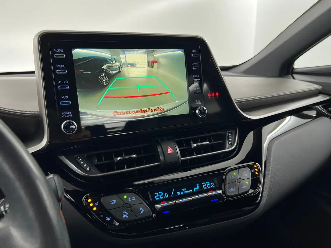 TOYOTA C-HR