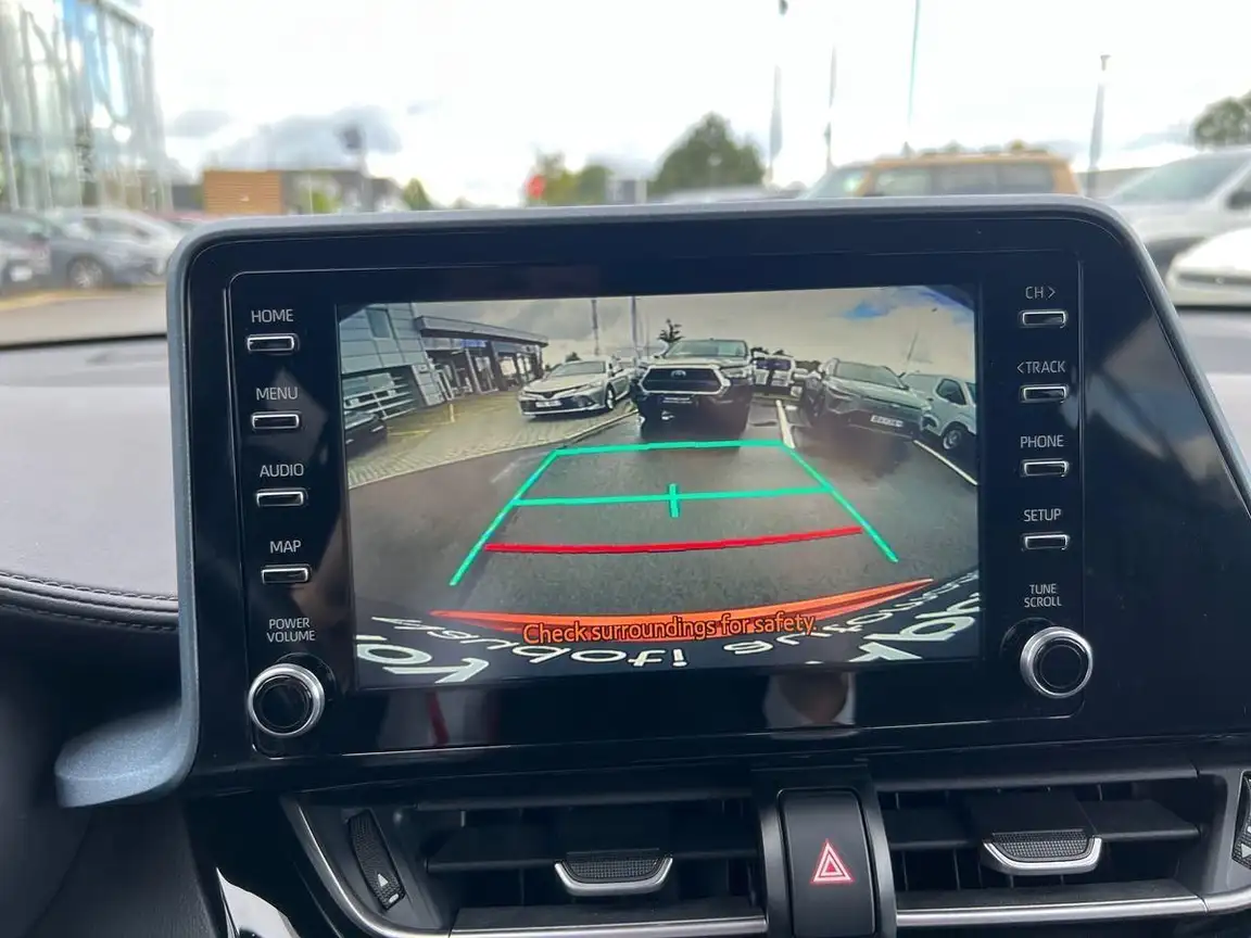 TOYOTA C-HR