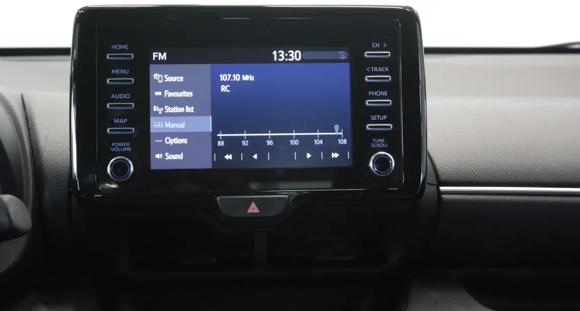TOYOTA YARIS