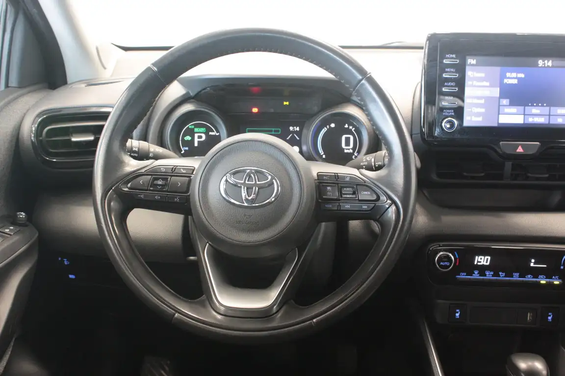 TOYOTA YARIS